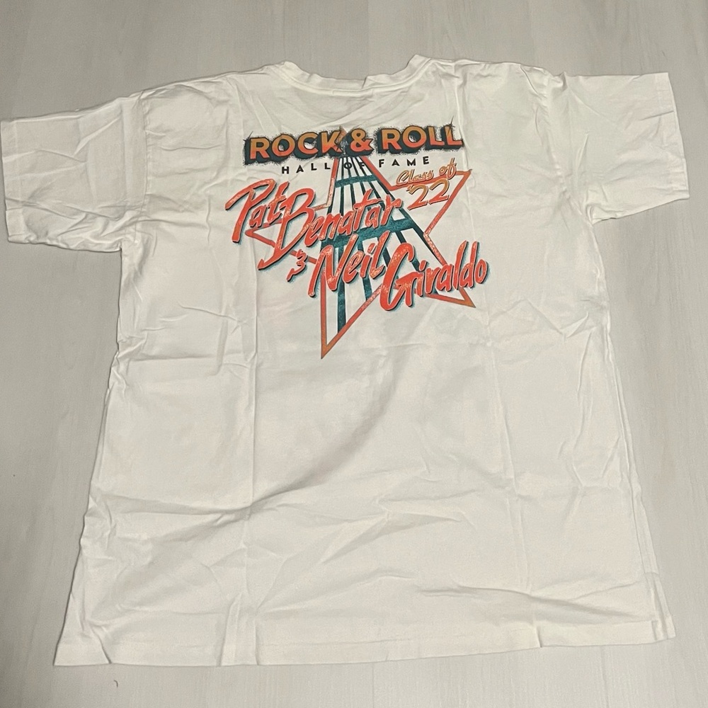 Daydreamer Pat Benatar & Neil Giraldo Rock and Roll Hall of Fame Tee. Medium - Picture 2 of 2